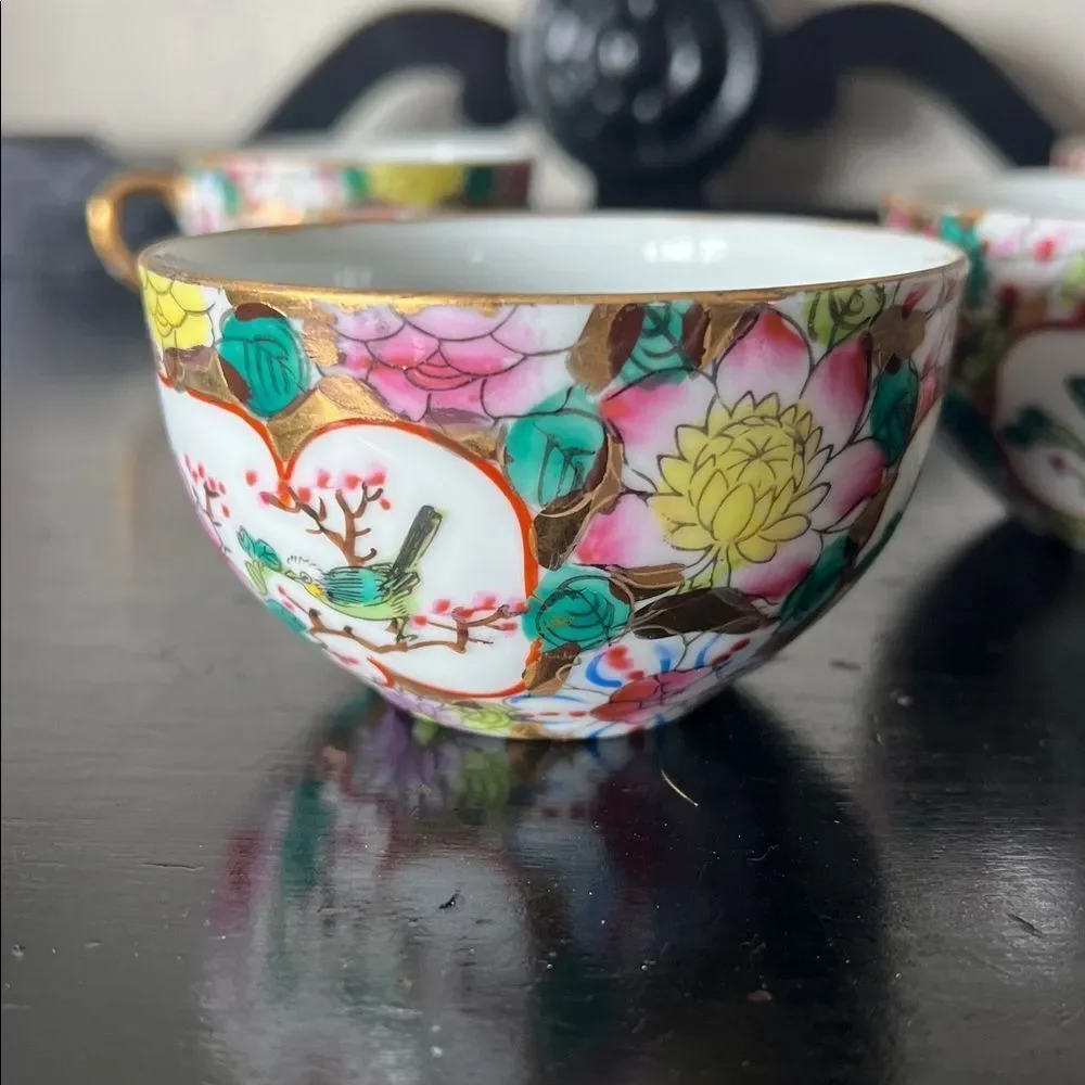 Set of 4 vintage Chinese tea cups